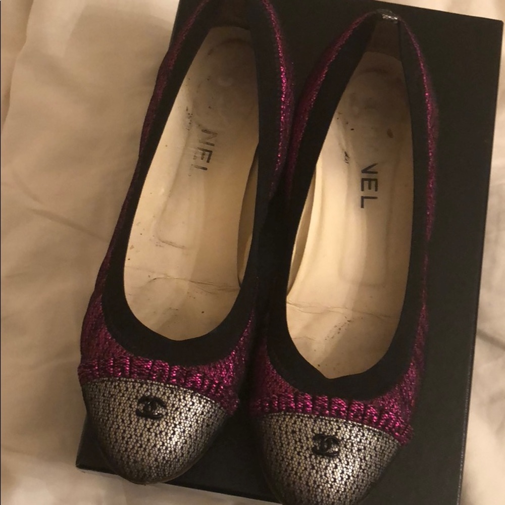 Chanel Fuchsia flats